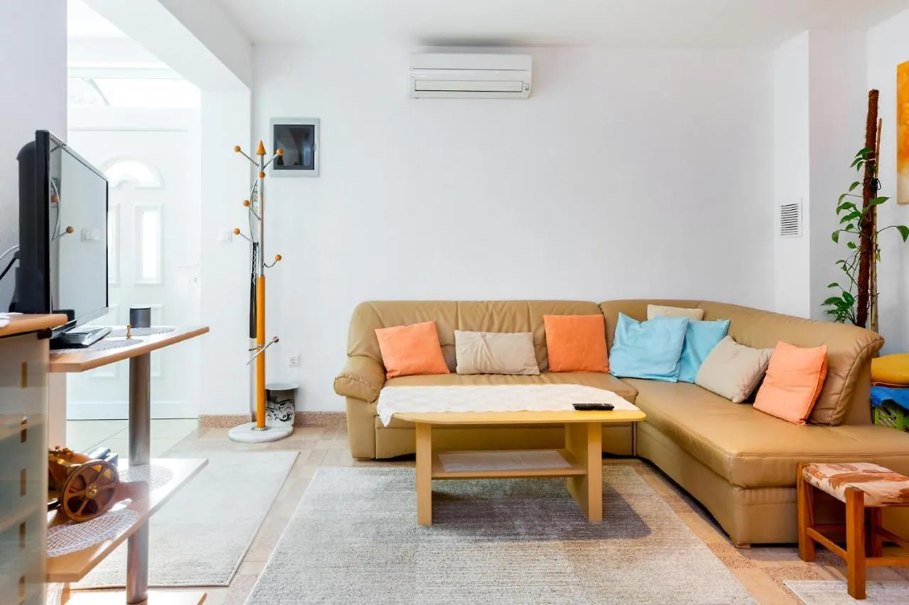 Ejla Apartment Medulin