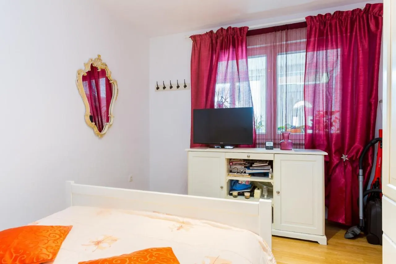 Ejla Apartment Medulin 0*,